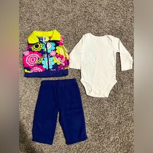3pc Carter’s fleece set sz 6 mths